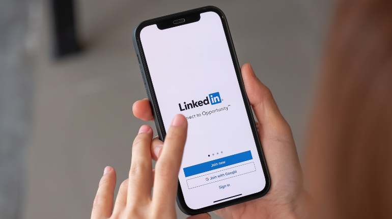 7 Ways To Generate Leads From LinkedIn